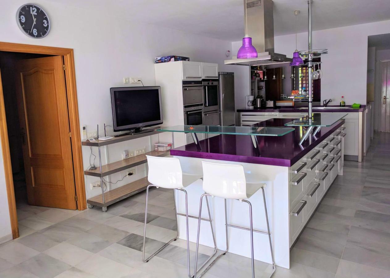 Alcazaba Beach Apartment 3302 Estepona Eksteriør billede